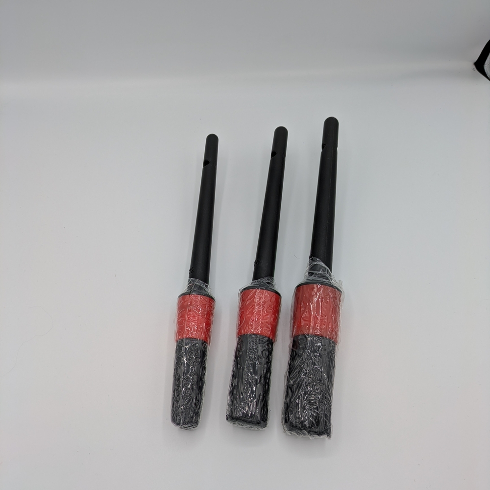Black and Red Brush Set